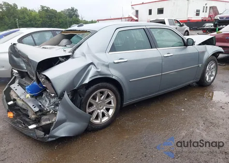 2006 Chrysler 300C z USA, uszkodzony, nr VIN 2C3LA63HX6H244388